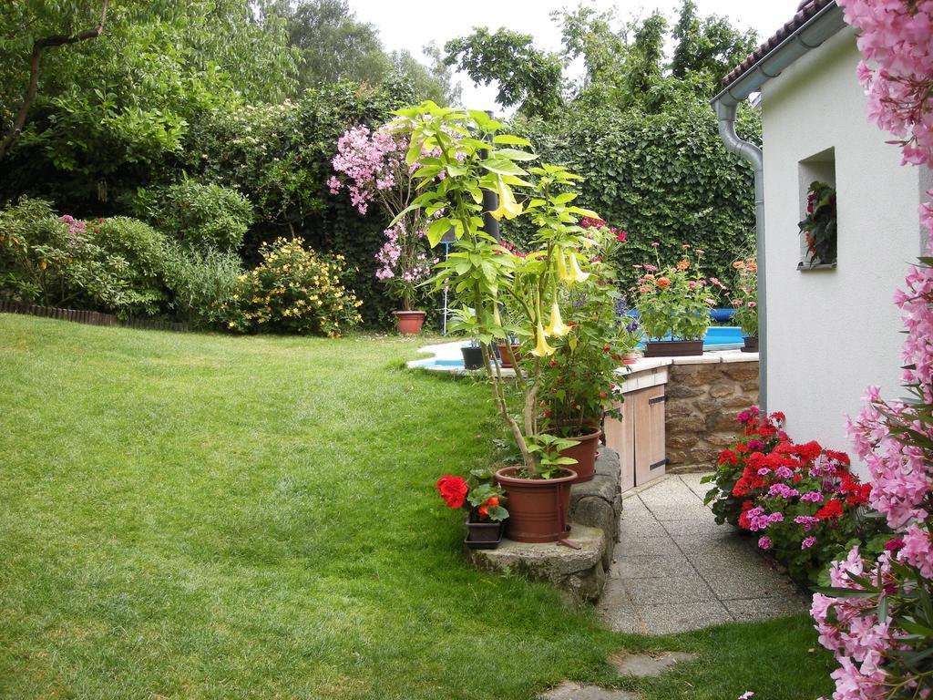 Penzion Nevcehle Urbanov Extérieur photo